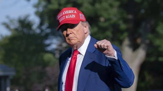 Trump impulsa “cambio de régimen” en Irán tras bombardeos y lanza alerta global para ciudadanos de EE.UU.