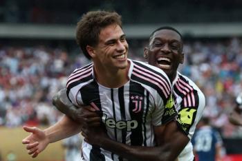 La joya turca Yildiz instala a la Juve en octavos del Mundial