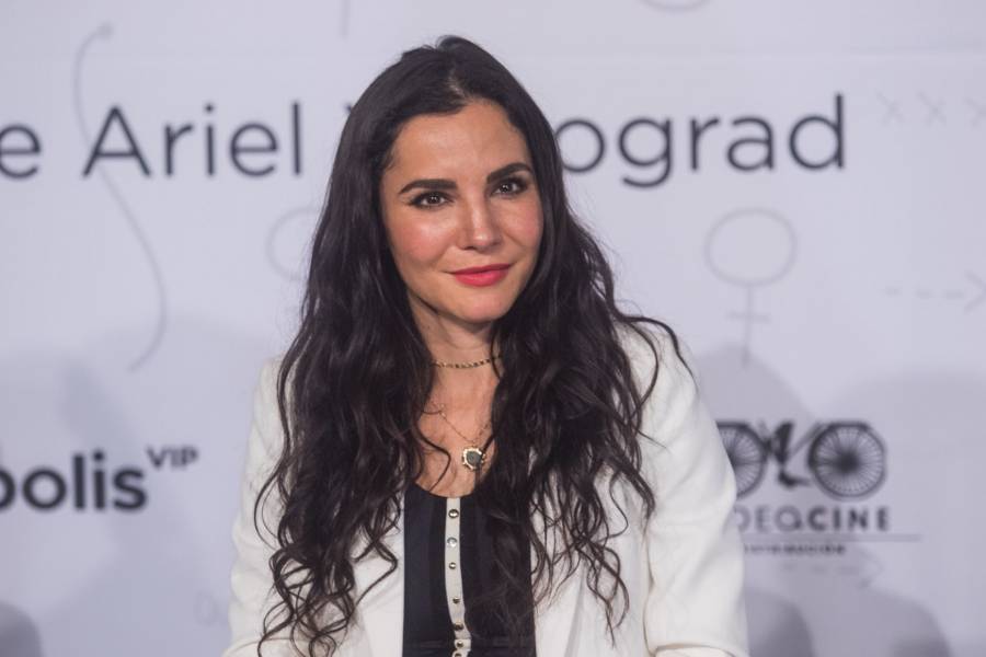 Martha Higareda anuncia que está embarazada