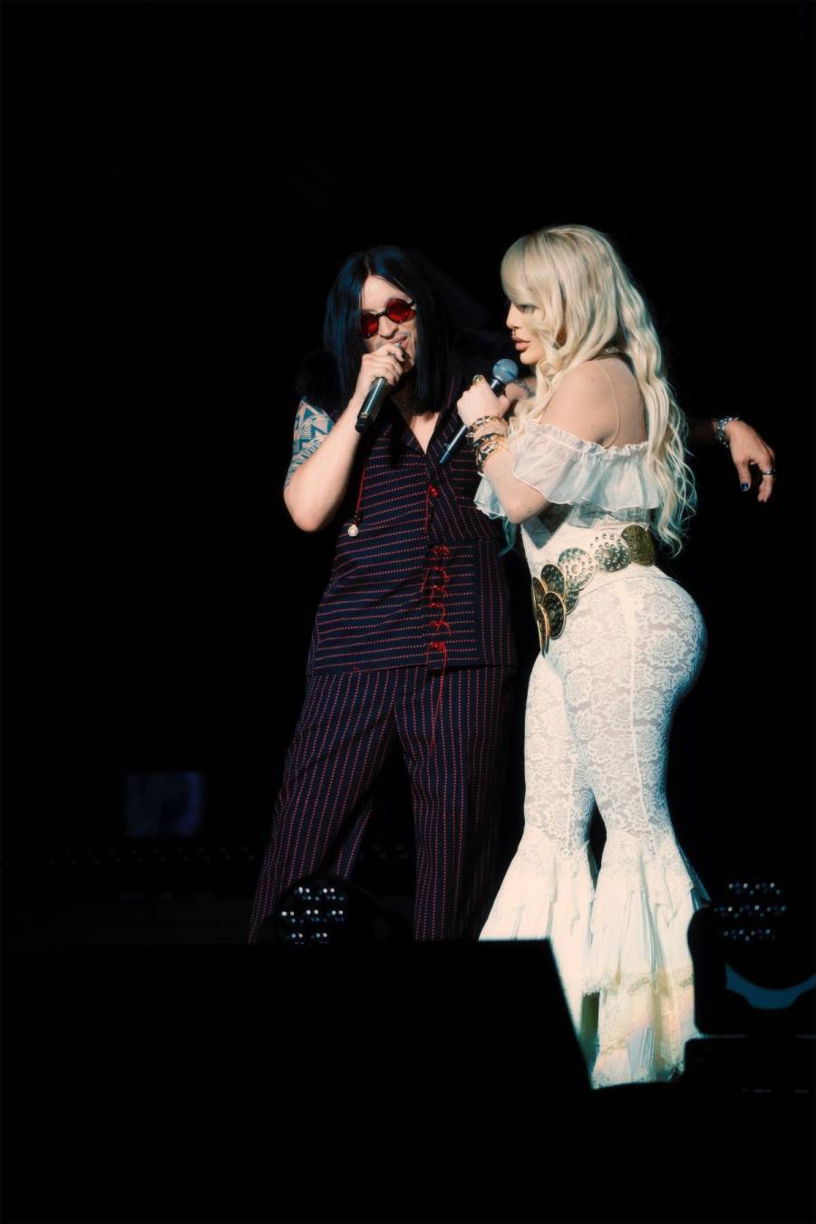 Electrizante Ivy Queen en concierto de Elvis Crespo en Puerto Rico