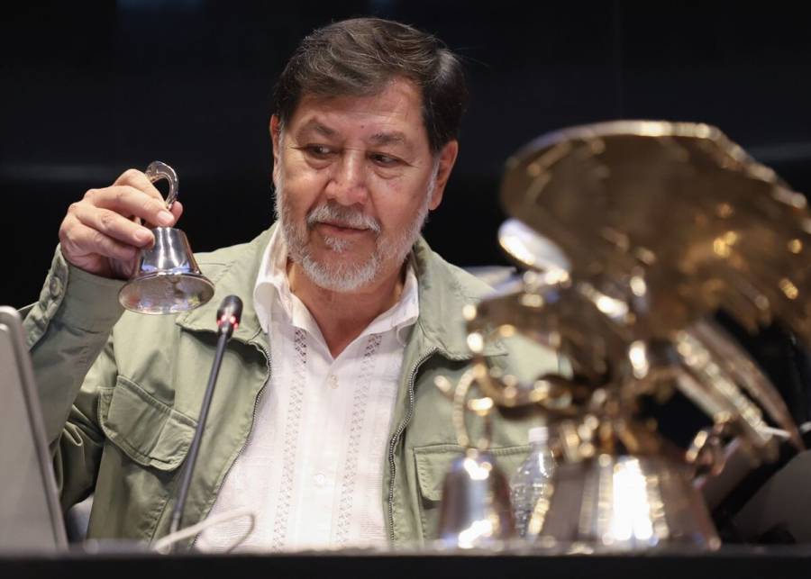 Fernández Noroña deja abierta la posibilidad de continuar en el Senado