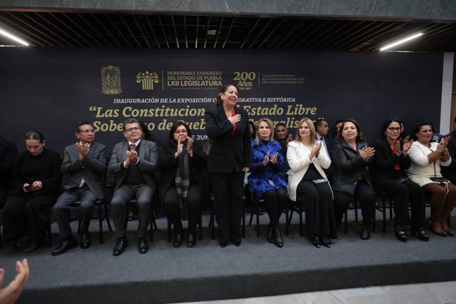 Inaugura Congreso exposición sobre Constituciones del Estado y el Federalismo