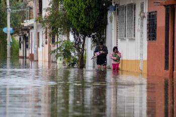 Huracán Erick dejó daños en 34 escuelas y municipios incomunicados en Puebla