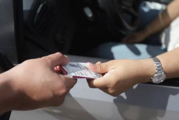 Buscan eliminar licencias de conducir provisionales para adolescentes en Puebla