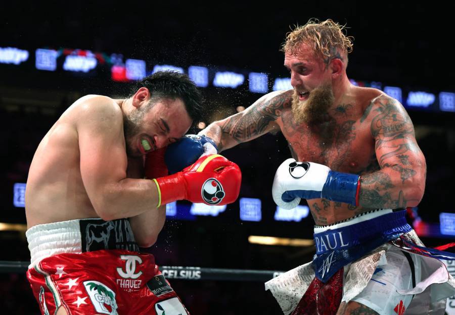 Jake Paul vence por decisión unánime a Julio César Chávez Jr. en California