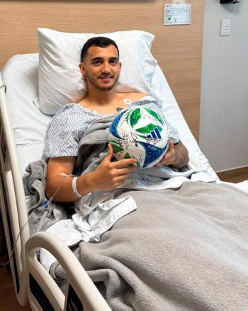 Luis Chávez es operado, peligra su participación en el Mundial
