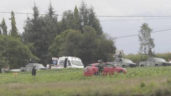Atentan con explosivos en Coronango; una policía herida