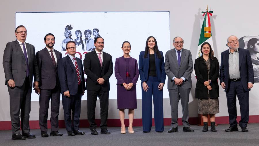 Anuncia Sheinbaum inversión de 10 mil 480 mdp en industria farmacéutica mexicana