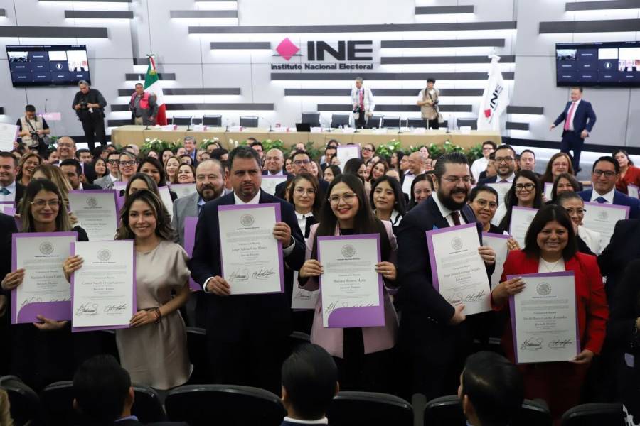 INE concluye entrega de constancias a ganadores de elección judicial
