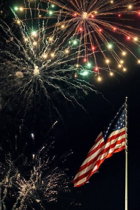 Celebración y protestas marcan el Día de la Independencia en Estados Unidos
