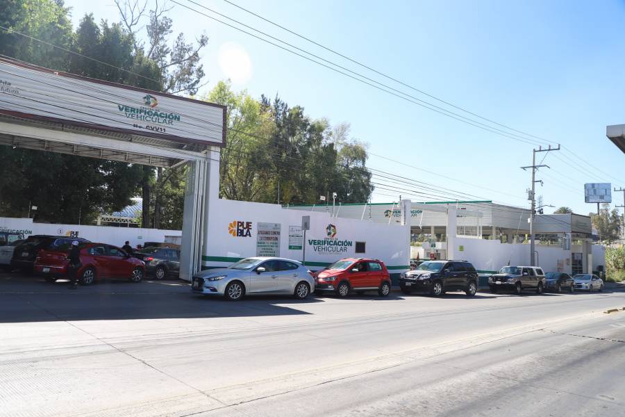 Verificación vehicular en Puebla alcanza el 40% de cumplimiento