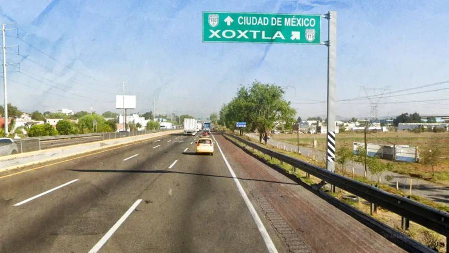 Cierre total en autopista México‑Puebla por bloqueo de transportistas; Capufe ofrece rutas alternas