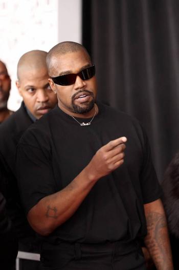 Cancelan festival en Eslovaquia donde actuaría Kanye West tras polémica por su 'Heil Hitler'