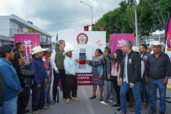 Ayuntamiento de Puebla renueva alumbrado en San Andrés Azumiatla