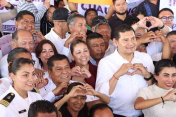 Laura Artemisa presente en inicio de obras del Puebte 