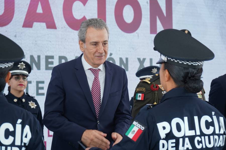 Pepe Chedraui encabeza graduación de 24 cadetes de la Academia Policial en Puebla