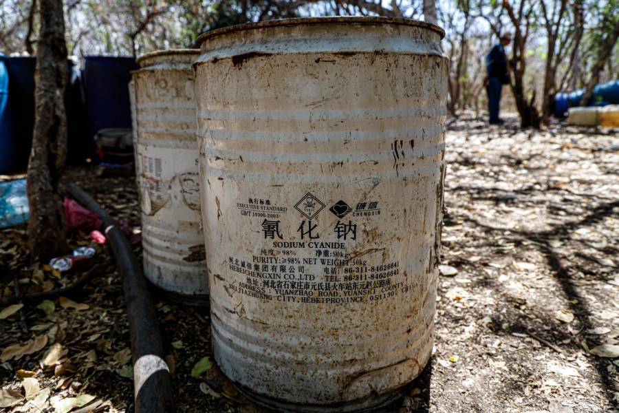 Desmantela laboratorio clandestino de metanfetamina en Culiacán: aseguran casi una tonelada de droga