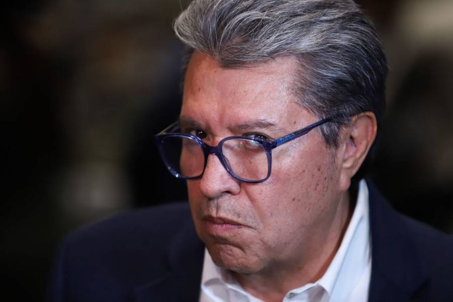 Ricardo Monreal se ausenta del Consejo Nacional de Morena