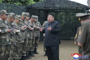 L&iacute;der norcoreano llama a soldados a prepararse 