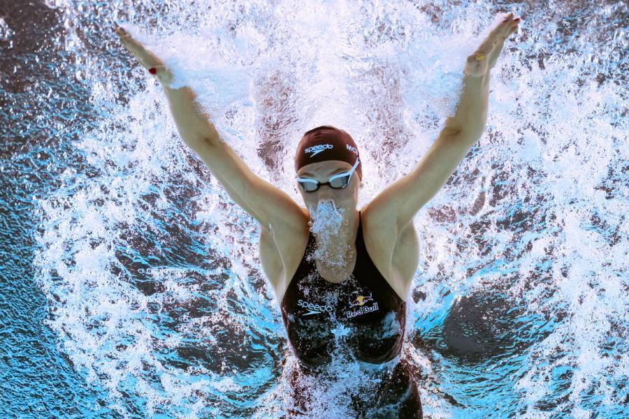 McIntosh inicia su cosecha en Mundiales de Natación con oro en 400 m estilo libre