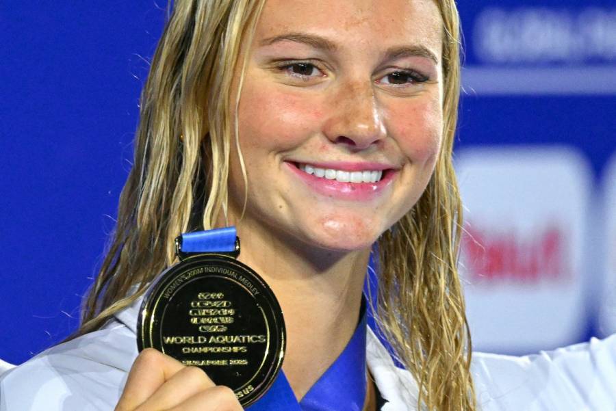 Segundo título para canadiense McIntosh en Mundial de natación