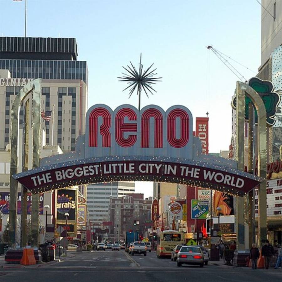 Tiroteo frente a casino en Reno, Nevada deja múltiples personas heridas