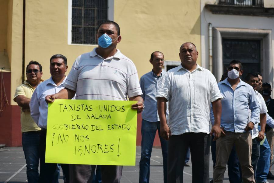 Taxistas veracruzanos demandan actualizaci&oacute;n tarifaria y mayor seguridad en su labor