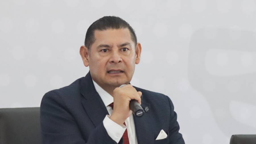 Denuncia Armenta a 