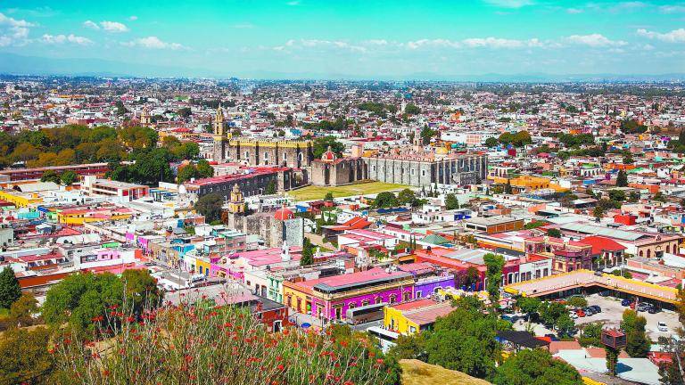 Familias desalojadas en San Andrés Cholula denuncian fraude de propiedades