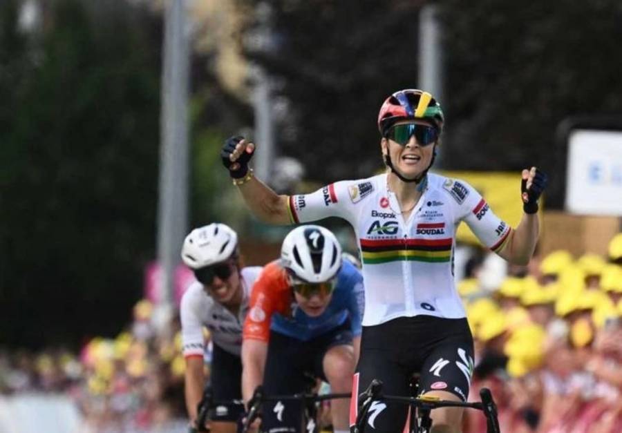 Kim Le Court gana la quinta etapa y se viste de amarillo en Tour femenino