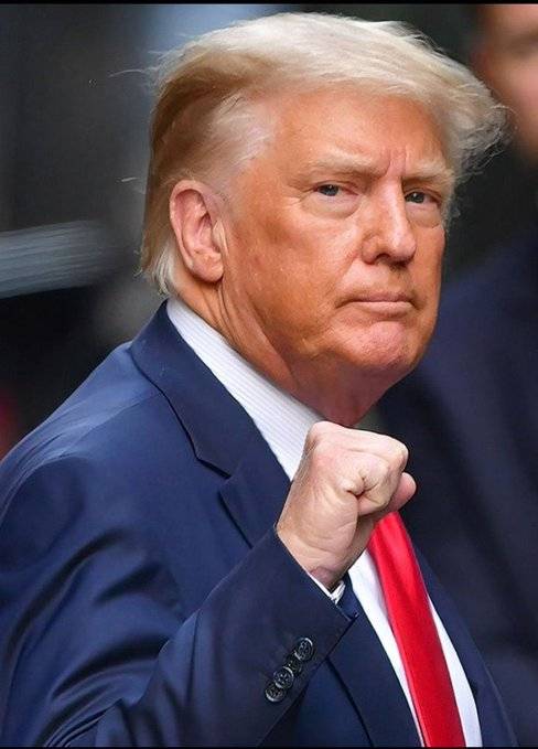 Trump ordenó envío de submarinos nucleares en respuesta a comentarios rusos