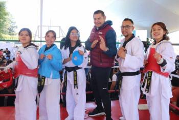 Realizan jornada Tejiendo Paz en el Deportivo Romero Vargas