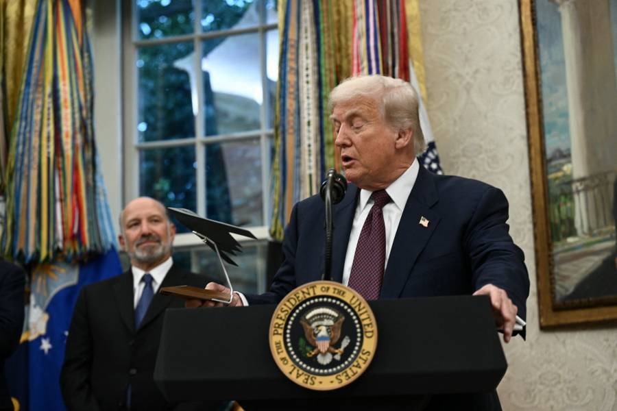 Trump pide la renuncia del CEO del fabricante de chips Intel