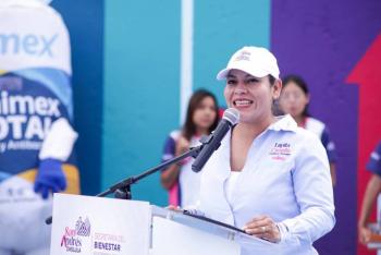 Lupita Cuautle inaugura mural dedicado a la juventud