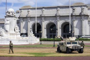 La ciudad de Washington demanda a la administración Trump por la toma de control policial