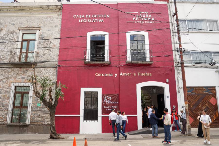 Laura Artemisa inaugura Casa de Gesti&oacute;n en Puebla con apoyo de Armenta