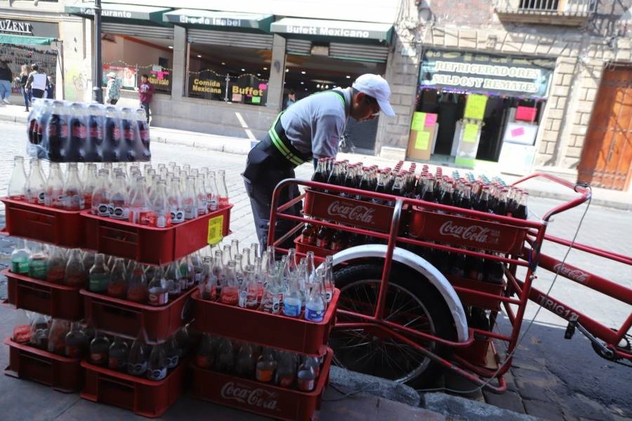 M&eacute;xico enfrenta grave consumo de refrescos con un promedio anual de 166 litros por persona