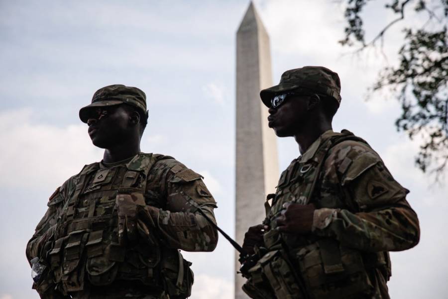 Estados republicanos env&iacute;an tropas a Washington