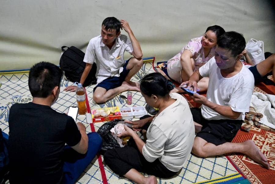 Tif&oacute;n Kajiki azota Vietnam y obliga a evacuar a miles de personas