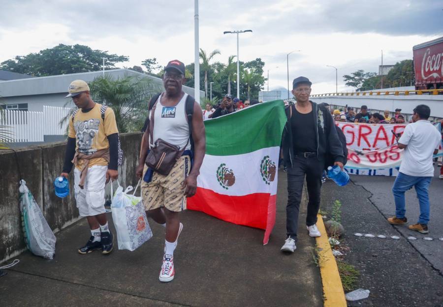 Sheinbaum destaca que con el programa ‘M&eacute;xico te abraza’ se han atendido a m&aacute;s de 86 mil paisanos retornados