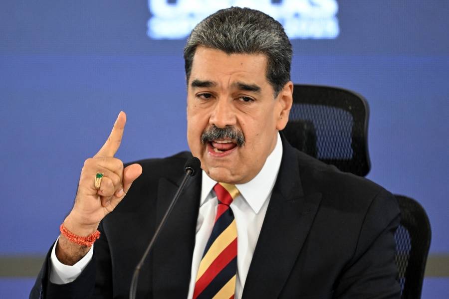 Maduro denuncia que ocho barcos de EEUU con 1.200 misiles 