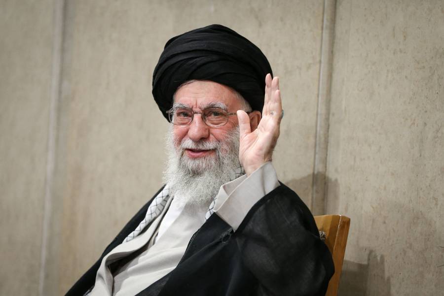 Ir&aacute;n aceptar&iacute;a dialogar con EEUU por el tema nuclear pero rechazar&aacute; restricciones a programa misiles
