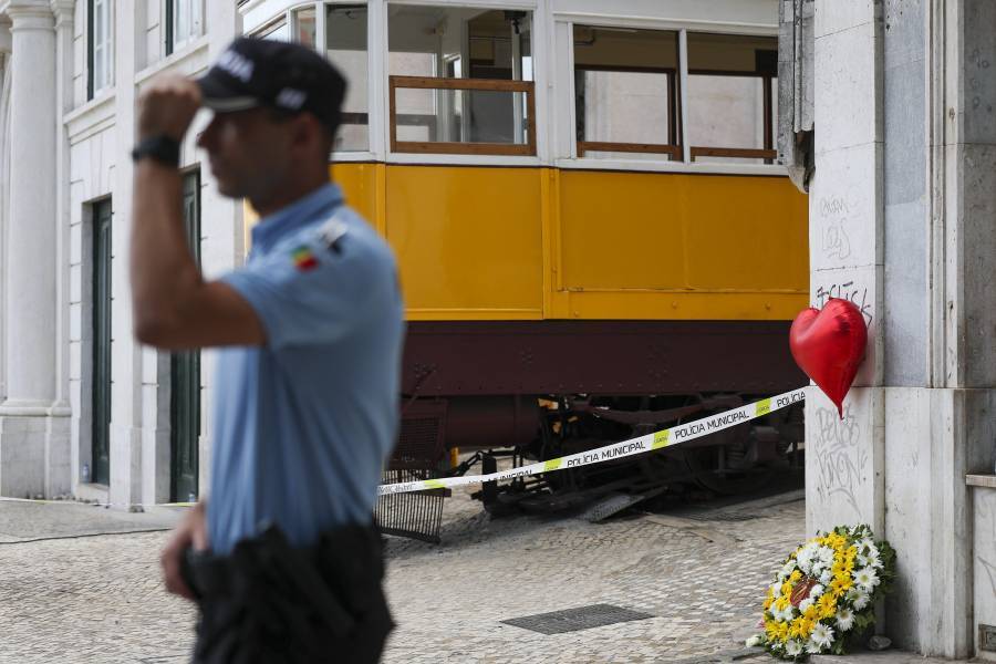 Portugal busca respuestas tras accidente de funicular que dej&oacute; 16 muertos en Lisboa