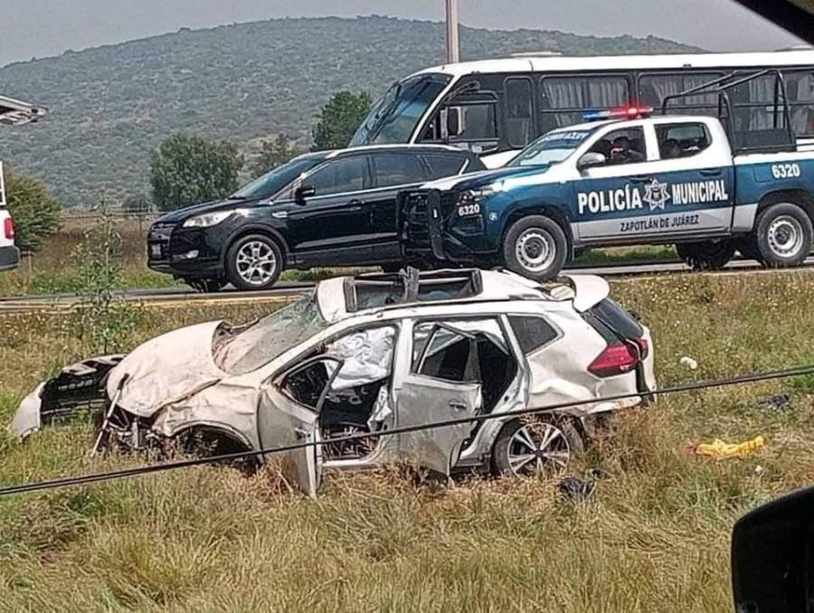 Accidente vehicular de personal de Semarnat deja un fallecido y tres heridos