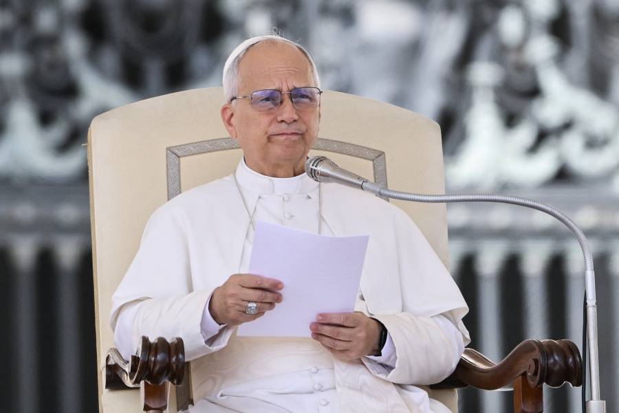 Le&oacute;n XIV descarta cualquier reforma sobre diaconisas y fieles LGBTQ+