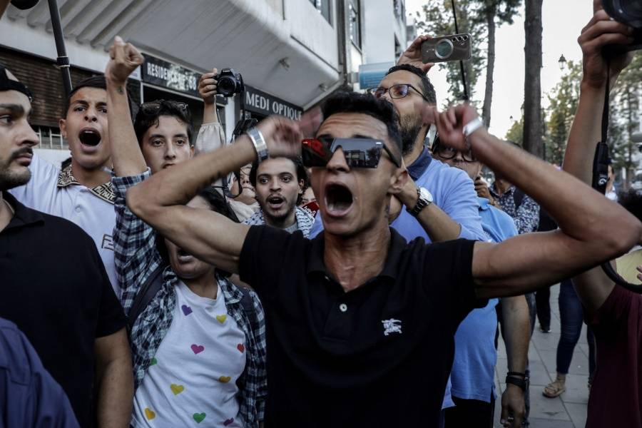 Grupo de j&oacute;venes que lidera protestas en Marruecos exige la dimisi&oacute;n del gobierno