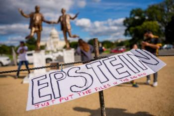 Corte Suprema de EEUU rechaza apelaci&oacute;n de expareja y c&oacute;mplice de Epstein