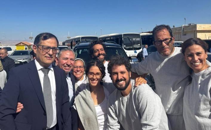 Repatrian a seis personas mexicanas detenidas en misi&oacute;n humanitaria en Gaza