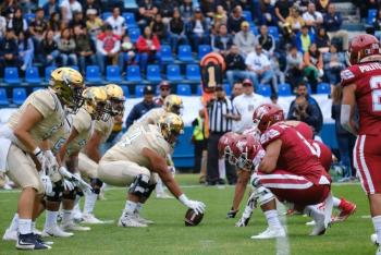 Pumas CU vence 13-7 a &Aacute;guilas Blancas en el cl&aacute;sico estudiantil en Puebla
