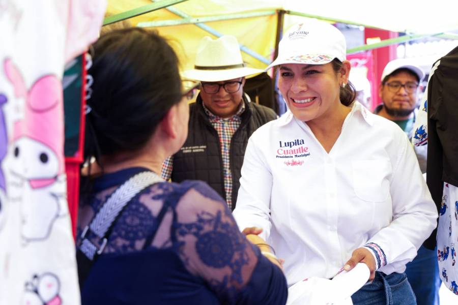 Para un mejor San Andr&eacute;s Lupita Cuautle camina junto a las y los sanandrese&ntilde;os